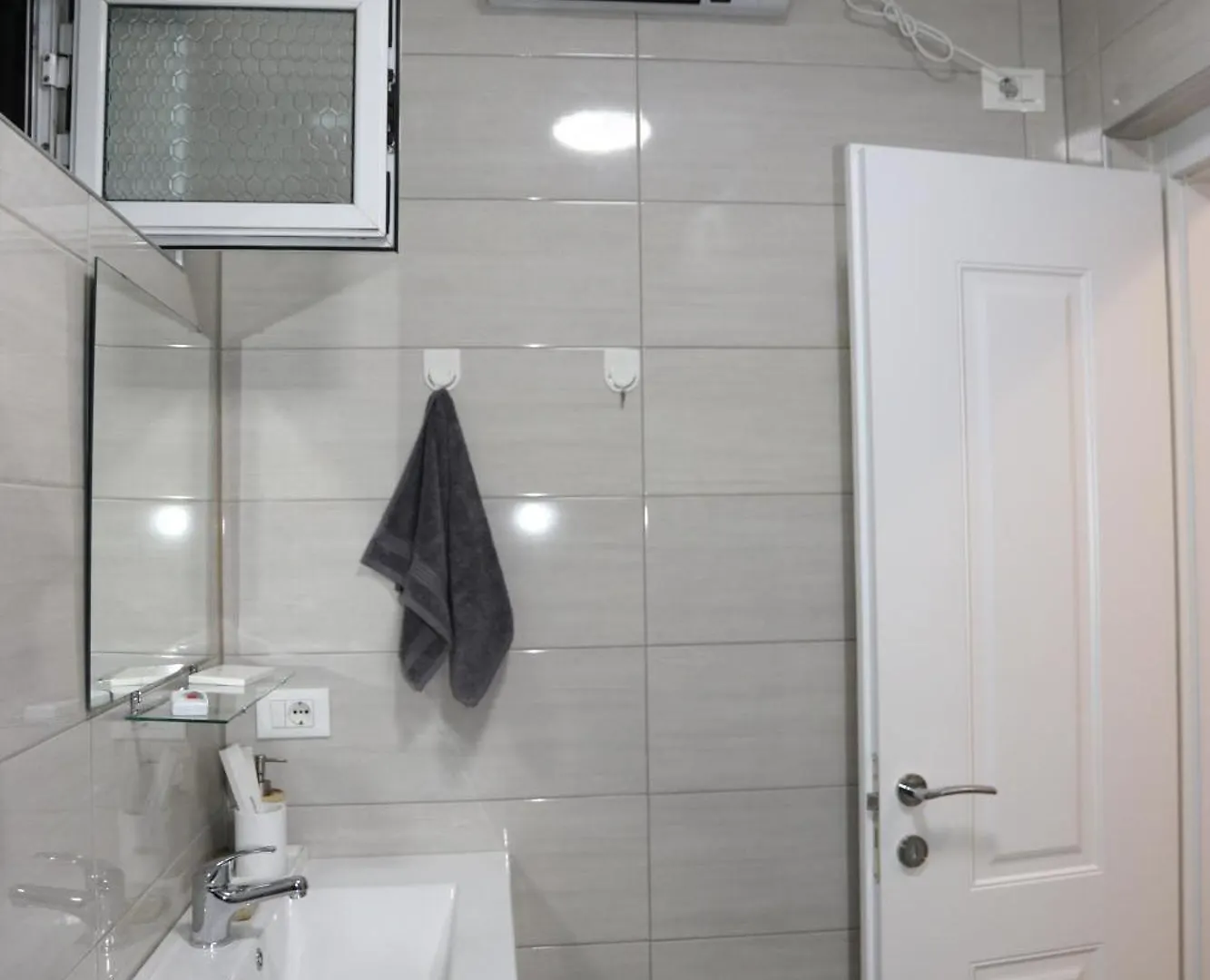 Gray House Apartment Tirana