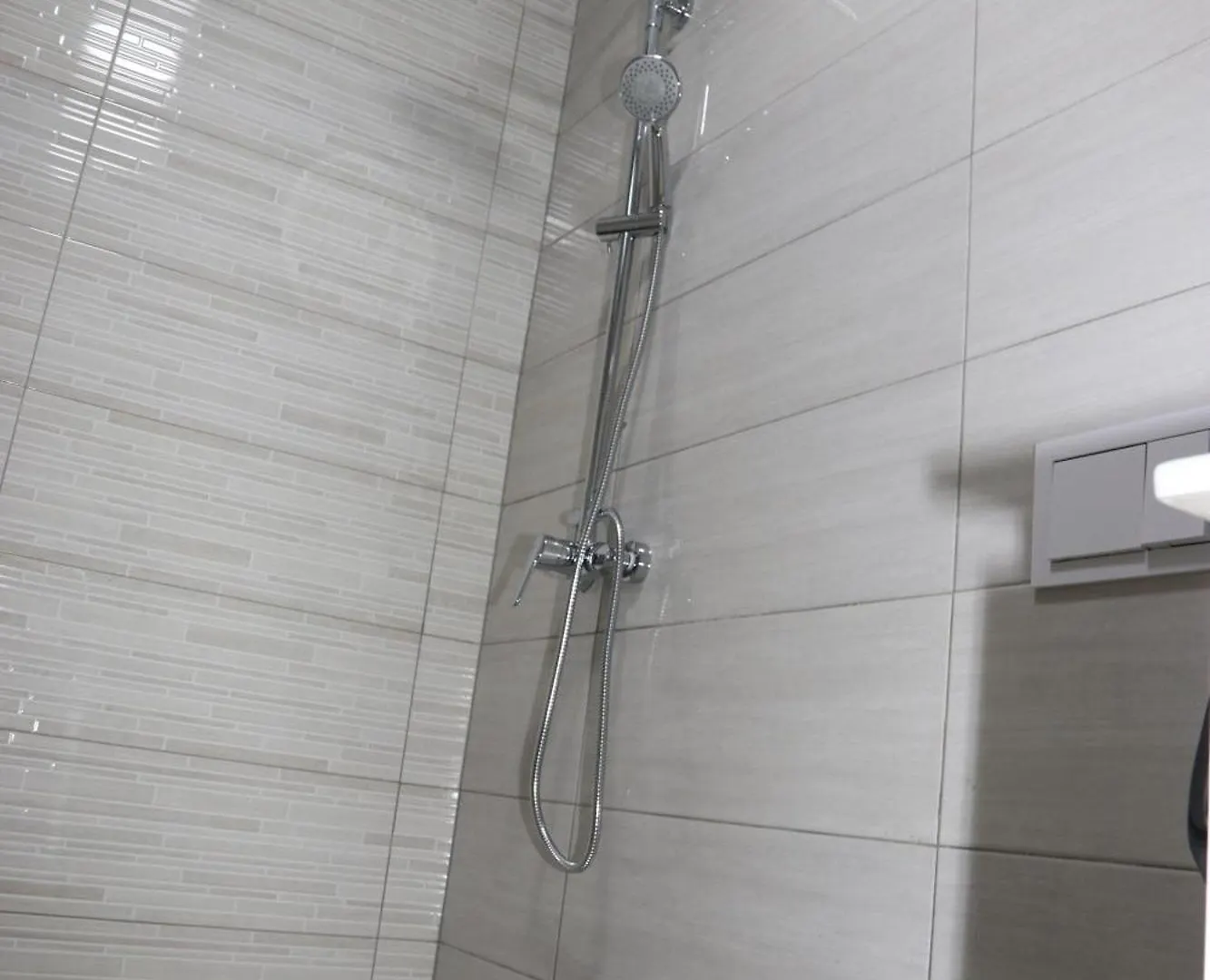 Gray House Apartment Tirana