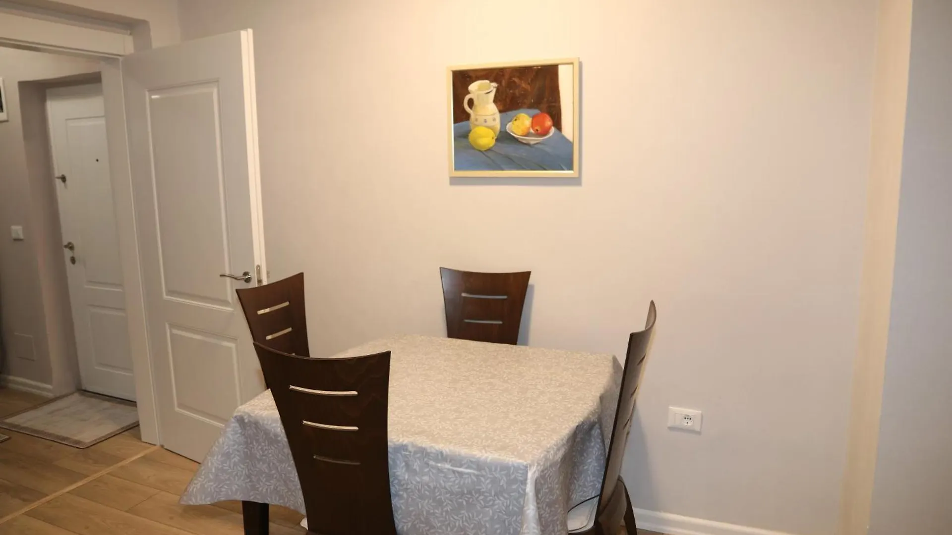 Gray House Apartman Tirana