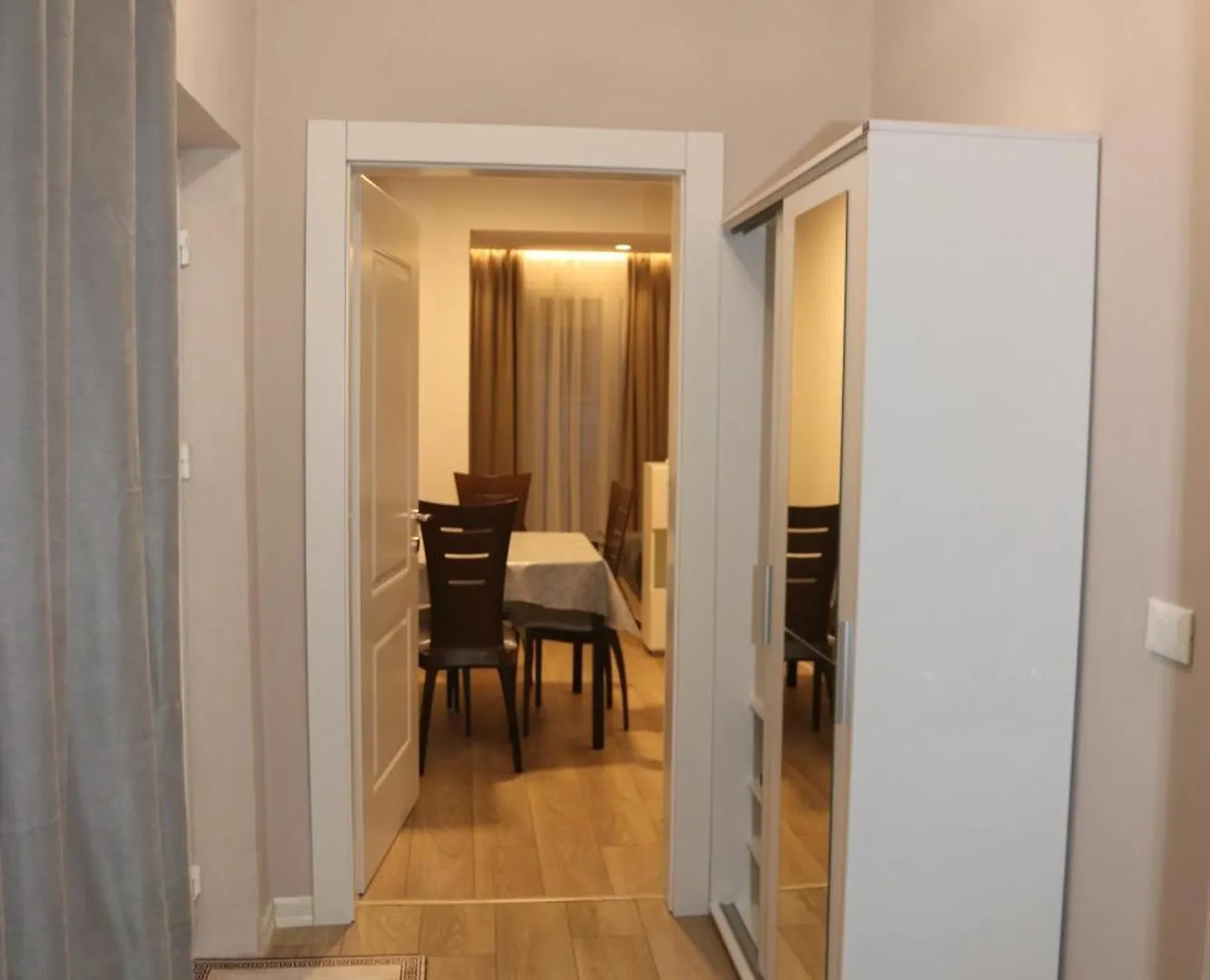 Gray House Apartman Tirana Albánia